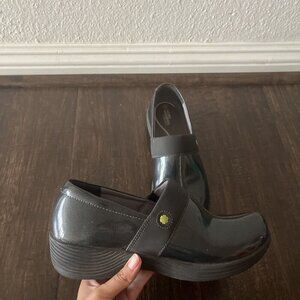 Work Wonders By Dansko 37 Womens Dark Gray Slate Clogs Niurse Comfort